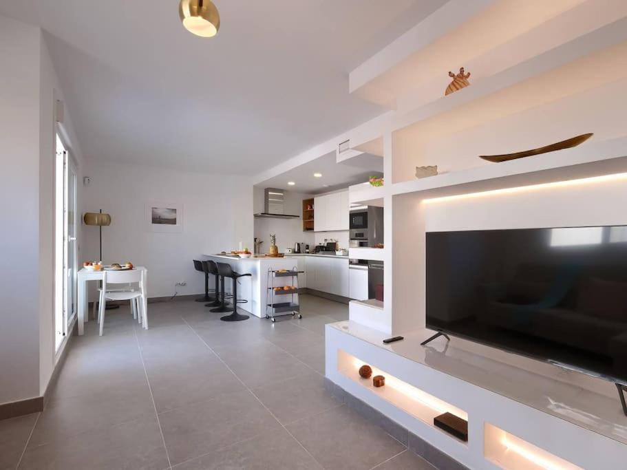 Bonito Apartamento 2 Minutos De La Playa Фуэнхирола Экстерьер фото