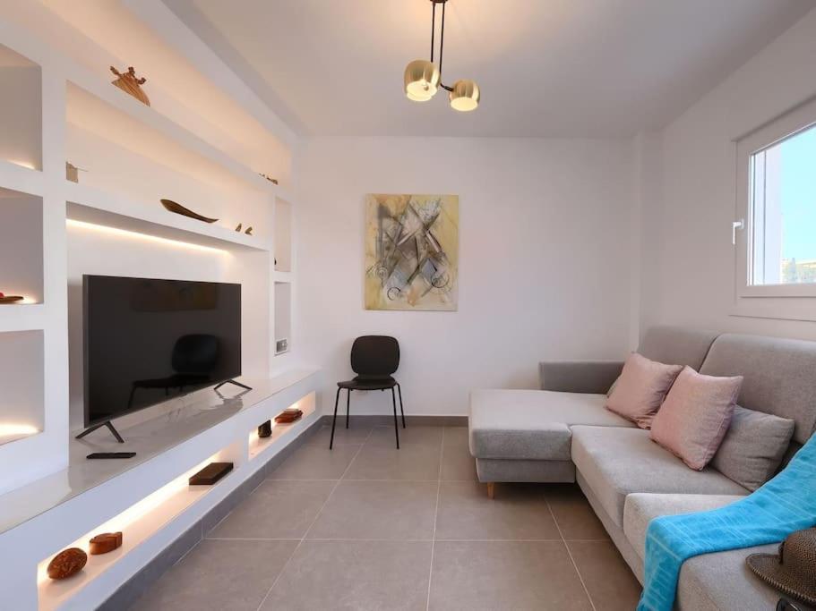 Bonito Apartamento 2 Minutos De La Playa Фуэнхирола Экстерьер фото